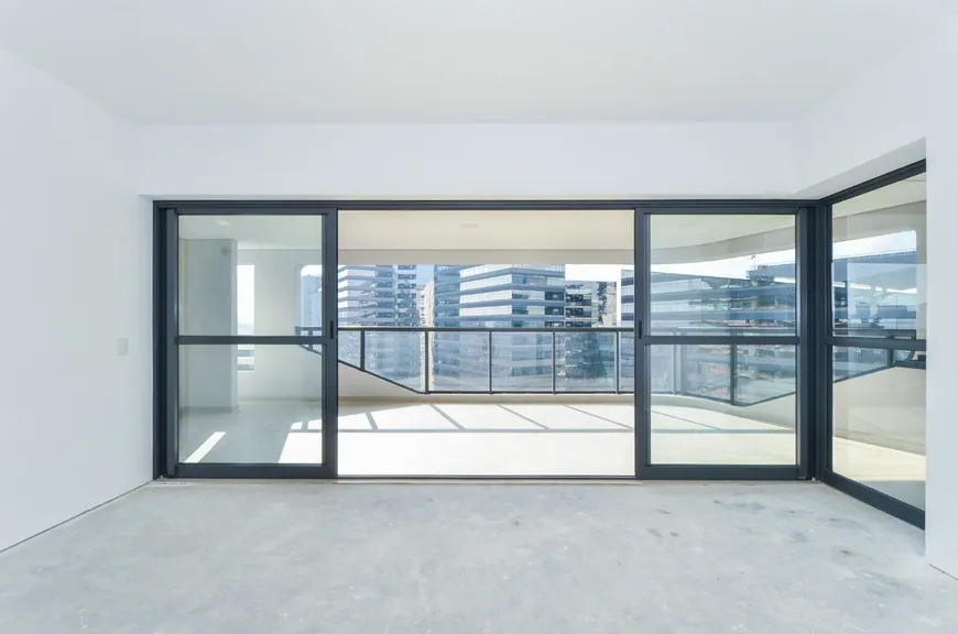 Foto 1 de Apartamento com 3 Quartos à venda, 162m² em Chácara Santo Antônio, São Paulo