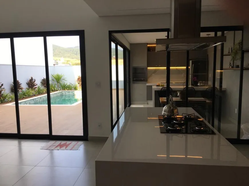 Foto 1 de Casa de Condomínio com 3 Quartos à venda, 247m² em Loteamento Brisas do Lago, Jundiaí