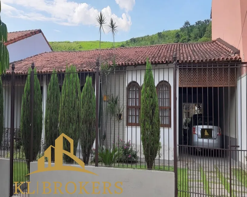 Foto 1 de Casa com 4 Quartos à venda, 200m² em Jardim Esperança, Volta Redonda