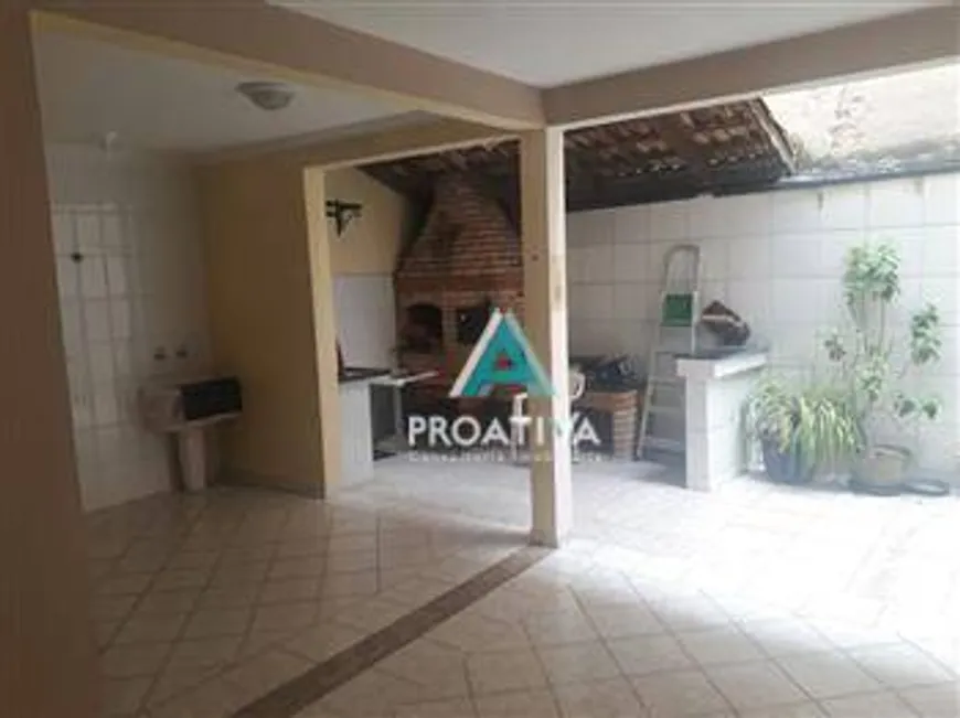 Foto 1 de Sobrado com 3 Quartos à venda, 227m² em Vila Gilda, Santo André