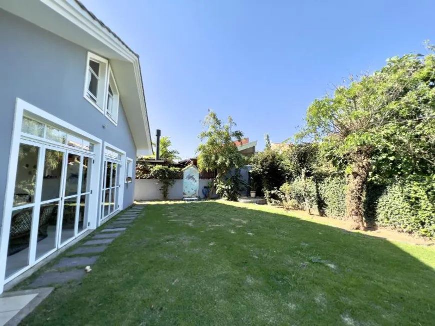 Foto 1 de Casa com 4 Quartos à venda, 288m² em Barra da Lagoa, Florianópolis