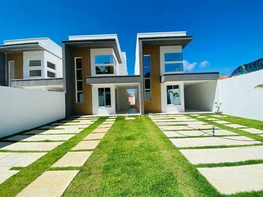 Foto 1 de Casa de Condomínio com 3 Quartos à venda, 218m² em Urucunema, Eusébio