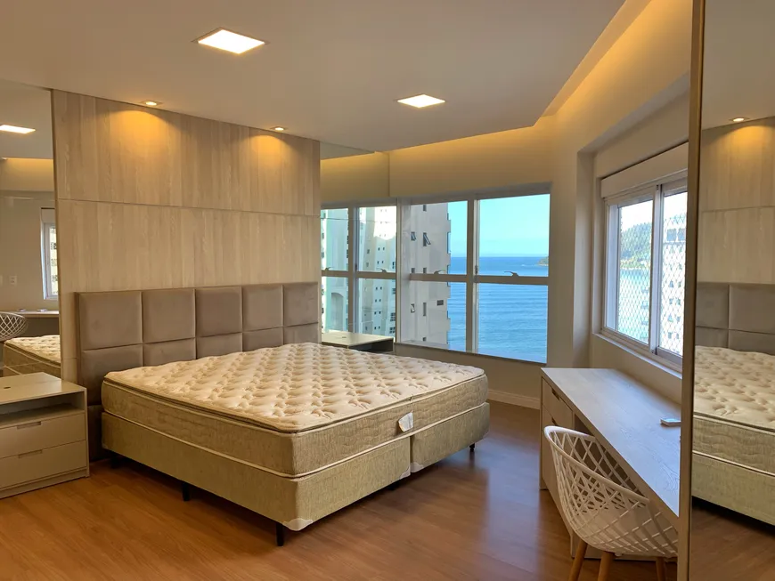 Foto 1 de Apartamento com 3 Quartos para alugar, 135m² em Quadra Mar Centro, Balneário Camboriú