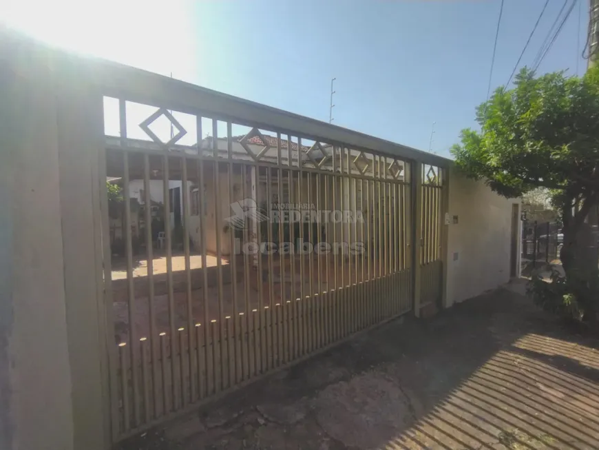 Foto 1 de Casa com 4 Quartos à venda, 180m² em Vila Aurora, São José do Rio Preto