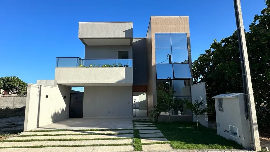 Foto 1 de Casa de Condomínio com 4 Quartos à venda, 200m² em Jacunda, Aquiraz