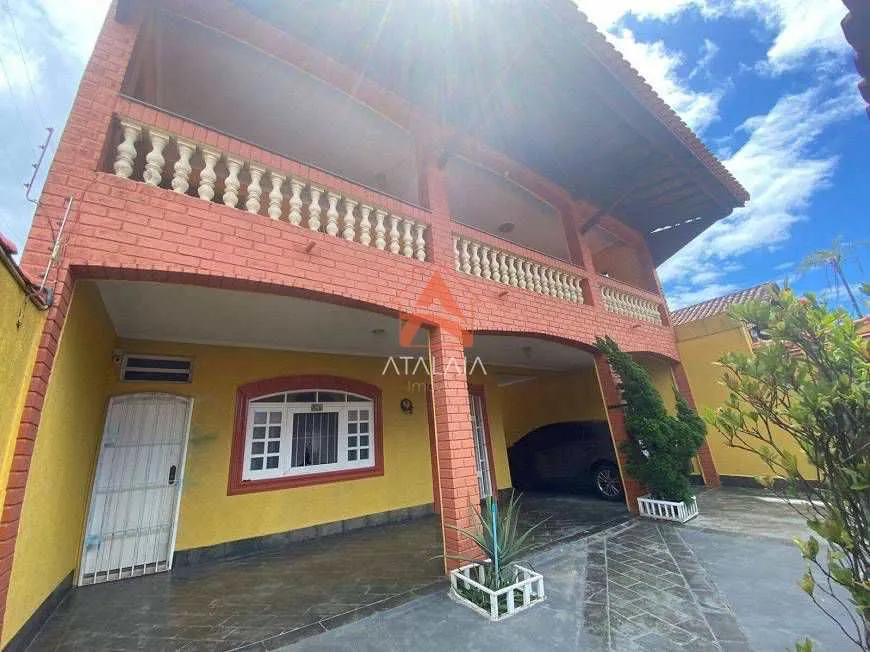 Foto 1 de Casa com 3 Quartos à venda, 290m² em Solemar, Praia Grande