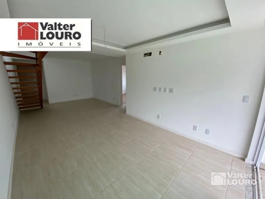 Foto 1 de Apartamento com 3 Quartos à venda, 184m² em Correas, Petrópolis