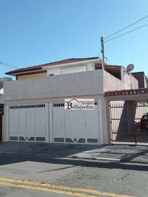 Foto 1 de Sobrado com 3 Quartos à venda, 204m² em Vila Sao Pedro, Santo André
