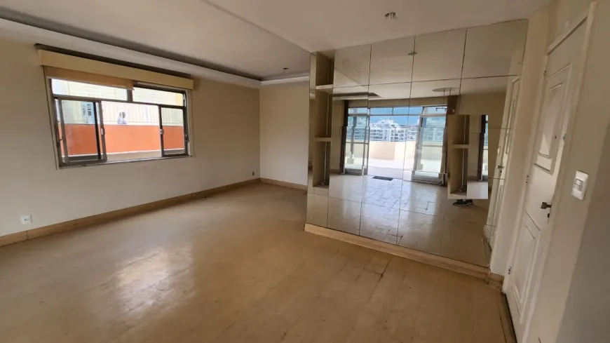 Foto 1 de Cobertura com 3 Quartos à venda, 367m² em Freguesia- Jacarepaguá, Rio de Janeiro