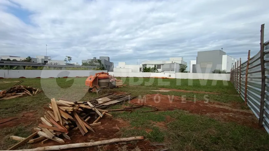 Foto 1 de Lote/Terreno à venda, 528m² em Jardim Sul, Uberlândia