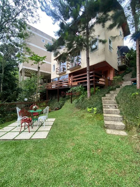 Foto 1 de Casa de Condomínio com 2 Quartos à venda, 90m² em Bom Retiro, Teresópolis