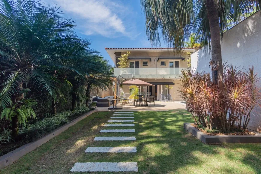 Foto 1 de Casa com 5 Quartos à venda, 606m² em Pacaembu, São Paulo