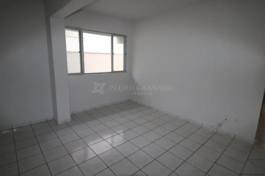 Foto 1 de Apartamento com 1 Quarto à venda, 47m² em Zona 07, Maringá