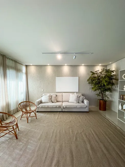 Foto 1 de Casa de Condomínio com 3 Quartos à venda, 180m² em Parque das Laranjeiras, Goiânia