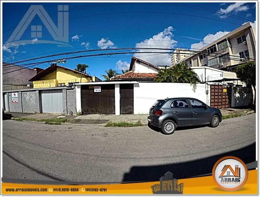 Foto 1 de Casa com 4 Quartos à venda, 240m² em Centro, Fortaleza