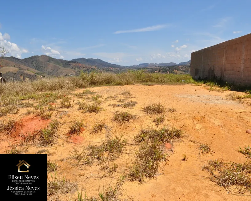 Foto 1 de Lote/Terreno à venda, 600m² em Zenobiópolis, Paty do Alferes