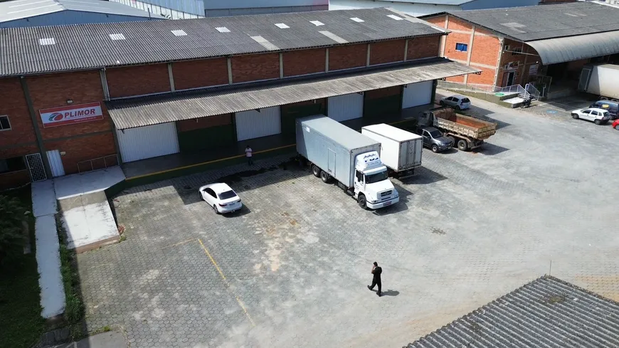 Foto 1 de Galpão/Depósito/Armazém para alugar, 2130m² em Vendaval, Biguaçu