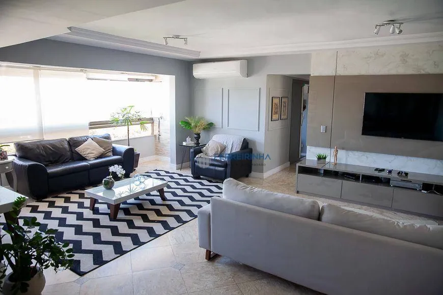 Foto 1 de Apartamento com 4 Quartos à venda, 160m² em Centro, São José dos Campos