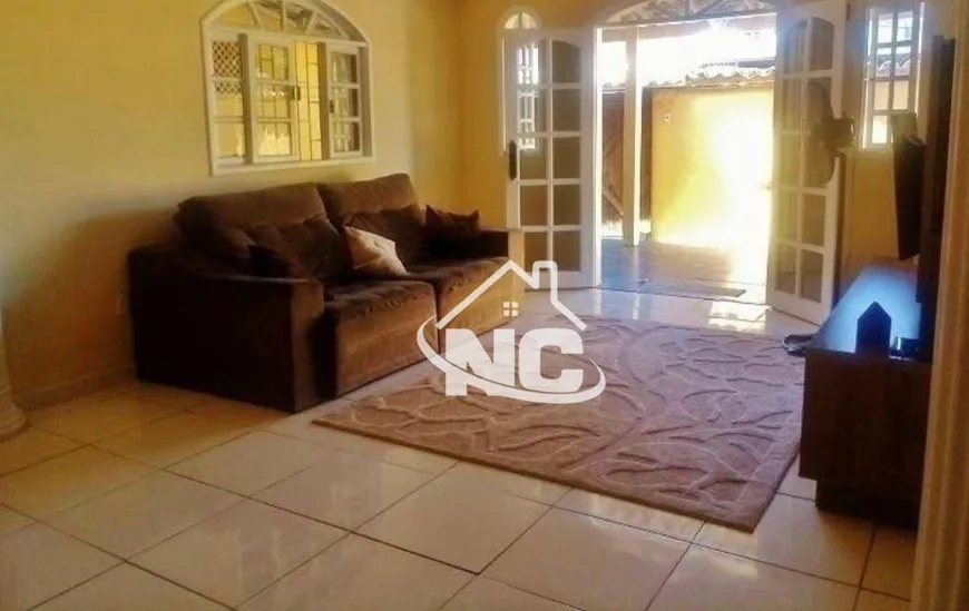 Foto 1 de Casa com 3 Quartos à venda, 360m² em Mutuá, São Gonçalo