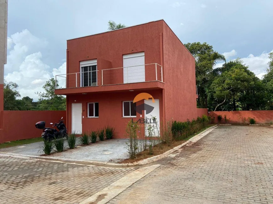 Foto 1 de Casa de Condomínio com 2 Quartos à venda, 70m² em Jardim São Vicente, Cotia