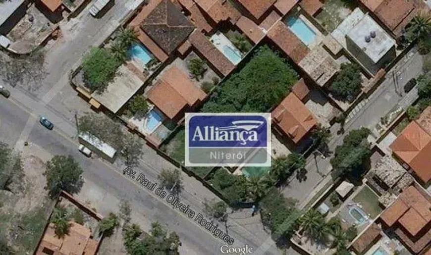 Foto 1 de Lote/Terreno à venda, 640m² em Piratininga, Niterói