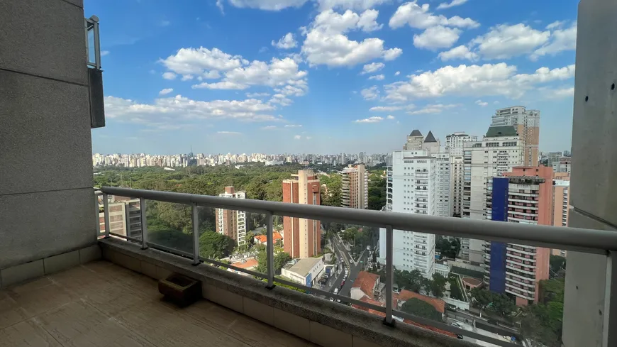 Foto 1 de Apartamento com 2 Quartos à venda, 159m² em Vila Nova Conceição, São Paulo