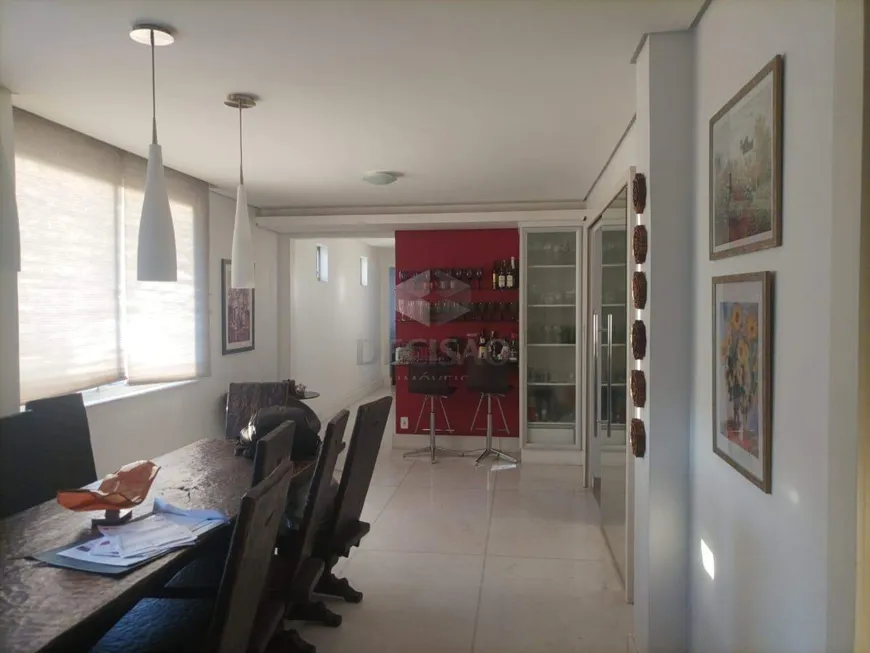 Foto 1 de Apartamento com 4 Quartos para alugar, 240m² em Funcionários, Belo Horizonte
