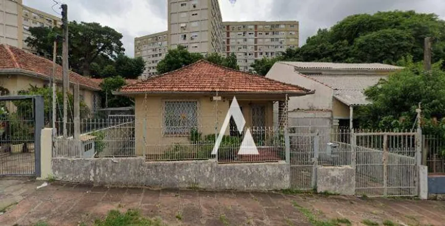 Foto 1 de Casa com 5 Quartos à venda, 300m² em Santo Antônio, Porto Alegre