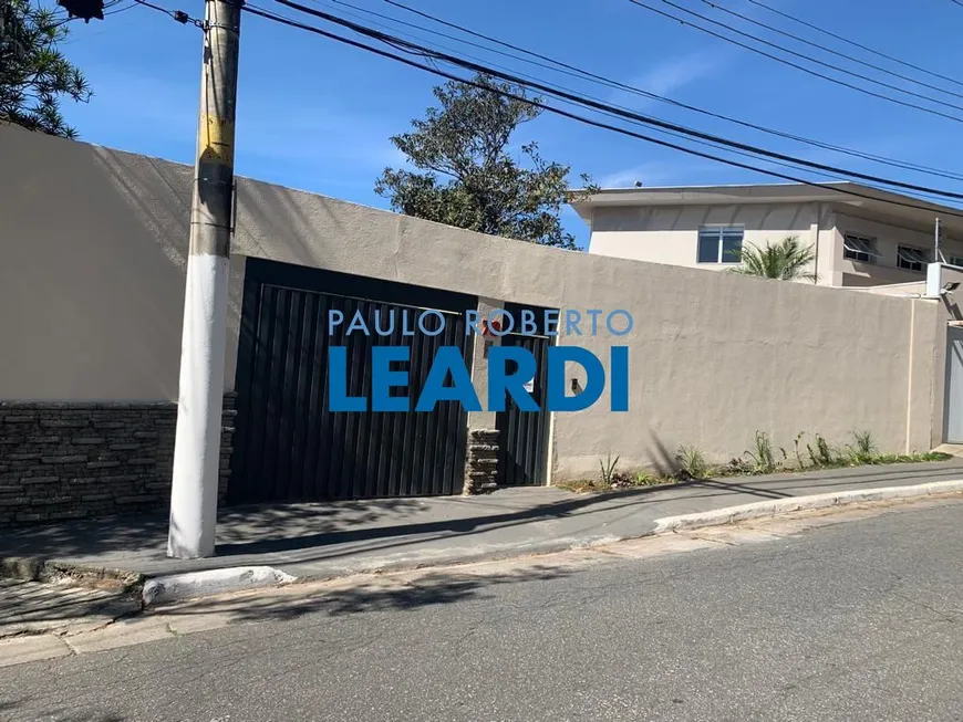 Foto 1 de Sobrado com 4 Quartos à venda, 300m² em Pacaembu, São Paulo