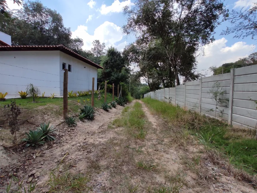 Foto 1 de Fazenda/Sítio à venda, 1000m² em Quintas Do Godoy, Betim