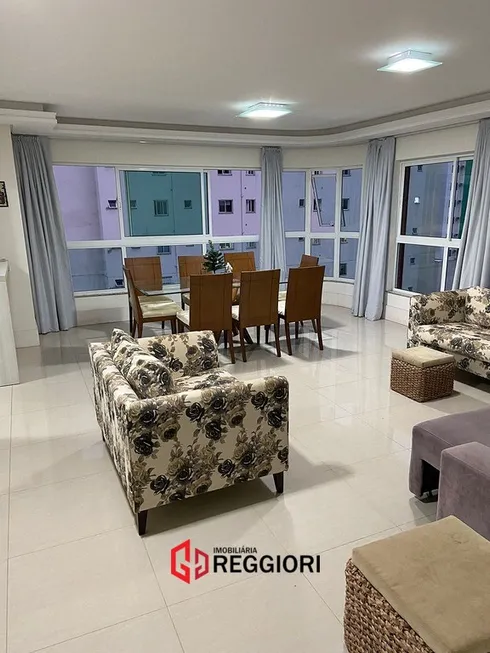 Foto 1 de Apartamento com 3 Quartos à venda, 118m² em Centro, Balneário Camboriú