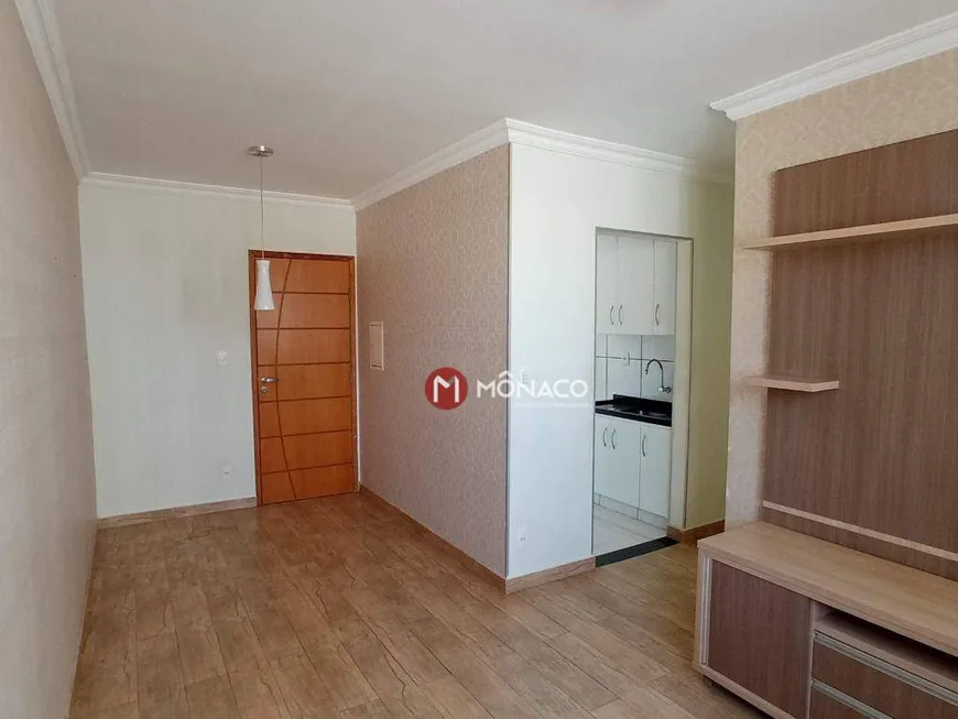 Foto 1 de Apartamento com 3 Quartos para alugar, 54m² em Parque Jamaica, Londrina
