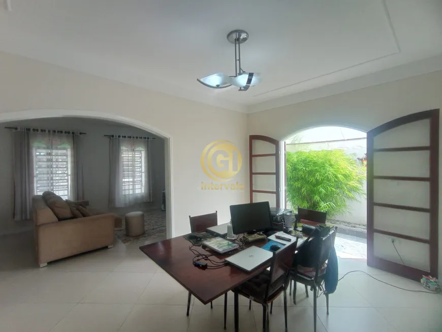 Foto 1 de Casa com 3 Quartos à venda, 190m² em Jardim Santa Maria, Jacareí