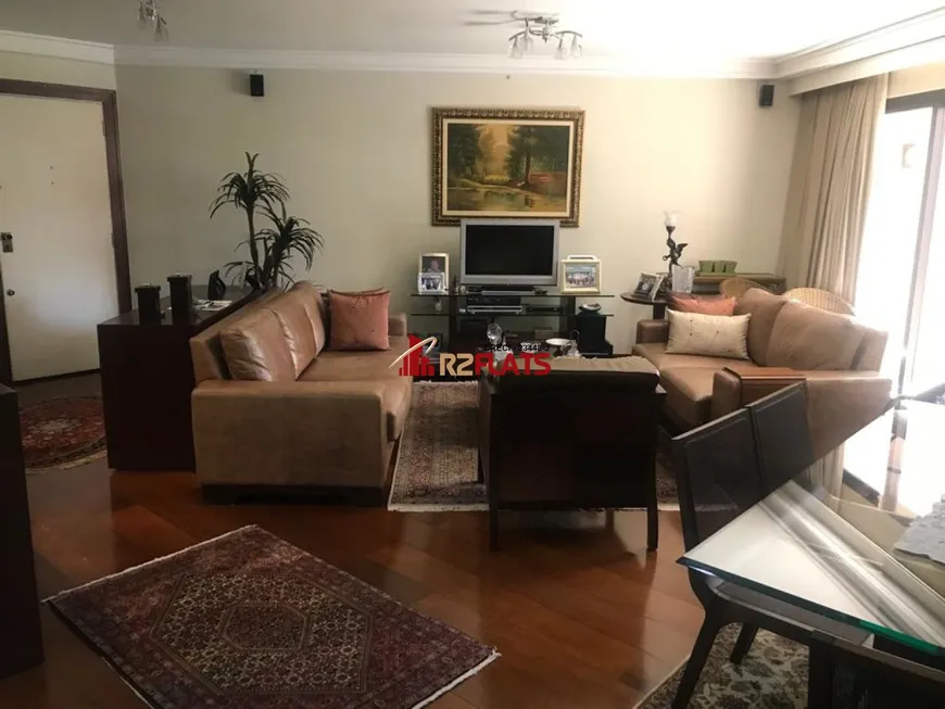 Foto 1 de Apartamento com 3 Quartos à venda, 128m² em Moema, São Paulo