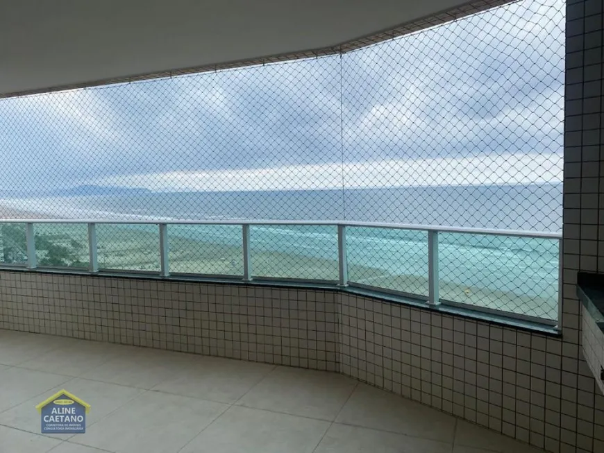 Foto 1 de Apartamento com 3 Quartos à venda, 110m² em Maracanã, Praia Grande