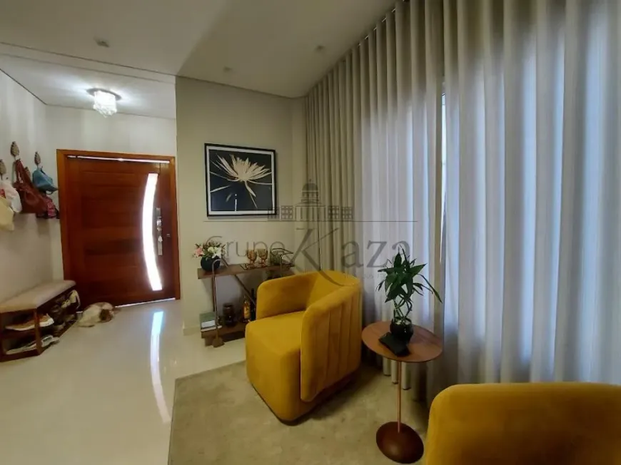 Foto 1 de Casa de Condomínio com 4 Quartos à venda, 228m² em Urbanova, São José dos Campos