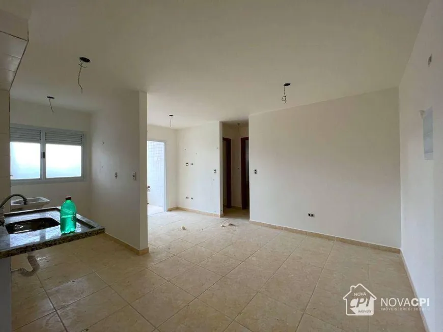 Foto 1 de Apartamento com 2 Quartos à venda, 57m² em Vila Guilhermina, Praia Grande