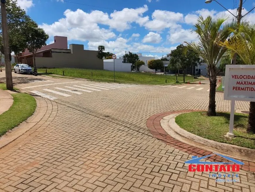 Foto 1 de Lote/Terreno à venda, 330m² em Parque Sisi, São Carlos