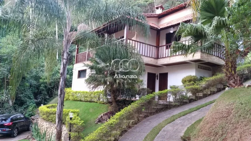 Foto 1 de Casa com 4 Quartos à venda, 385m² em Canto das Águas, Rio Acima