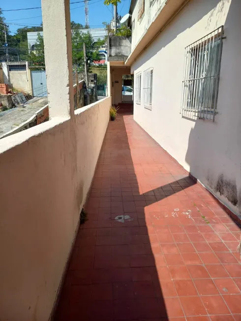 Foto 1 de Casa com 2 Quartos à venda, 125m² em Santa Catarina, São Gonçalo