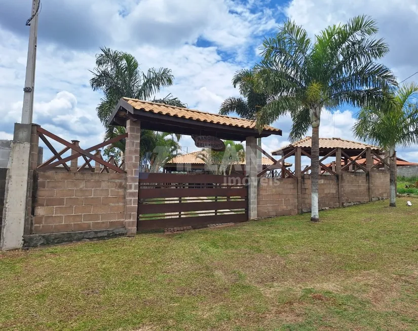 Foto 1 de Casa de Condomínio com 2 Quartos para venda ou aluguel, 160m² em , Brotas