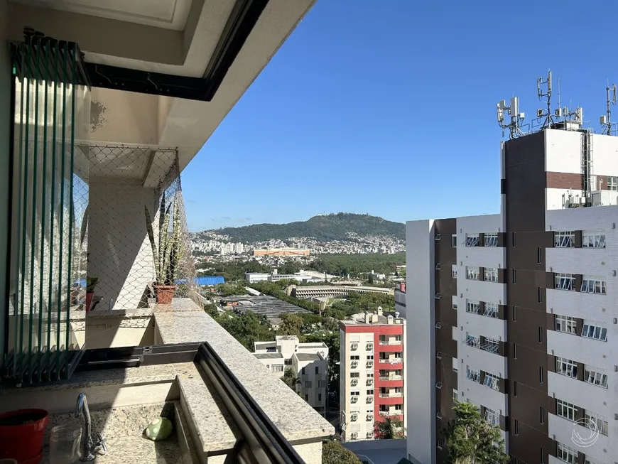 Foto 1 de Apartamento com 2 Quartos à venda, 68m² em Itacorubi, Florianópolis