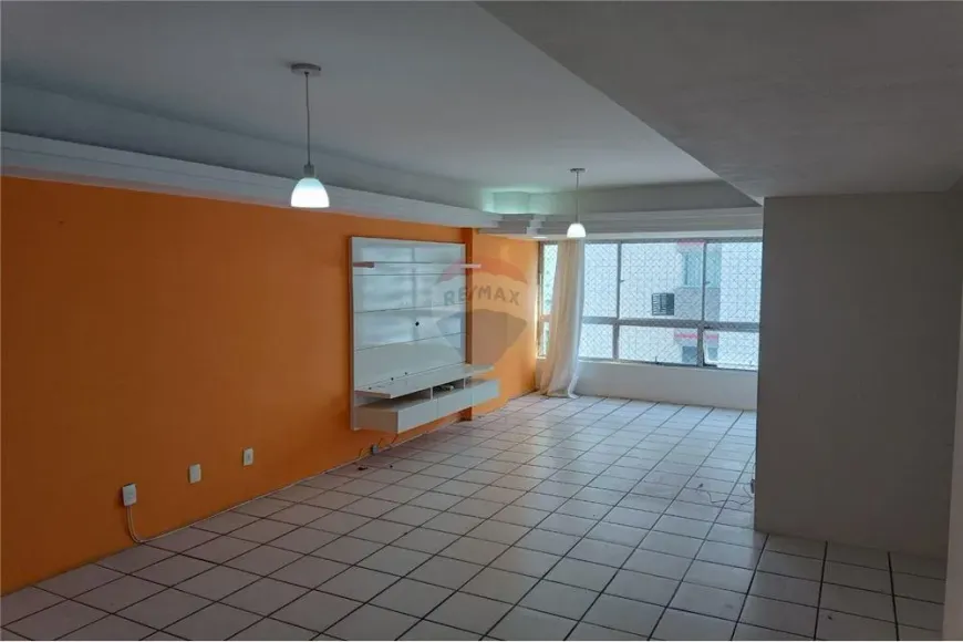 Foto 1 de Apartamento com 3 Quartos para alugar, 110m² em Boa Viagem, Recife