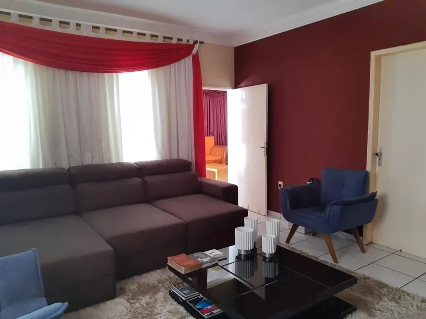 Foto 1 de Casa com 4 Quartos à venda, 237m² em Acarape, Teresina