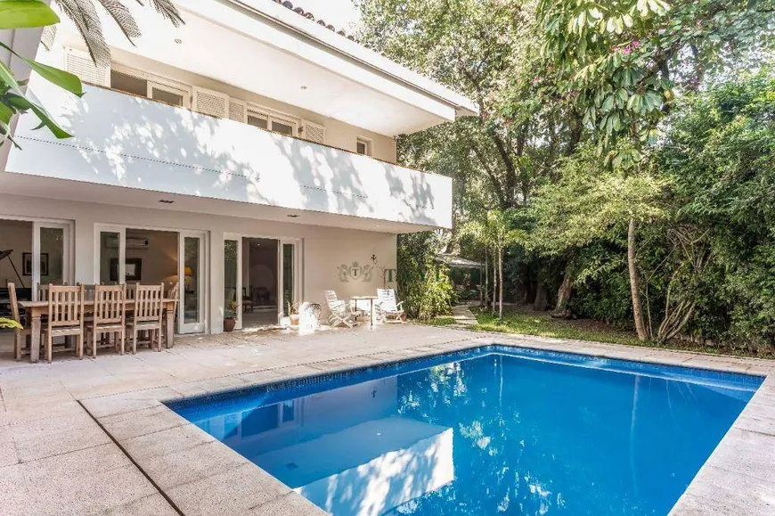 Foto 1 de Casa com 4 Quartos à venda, 630m² em Alto de Pinheiros, São Paulo