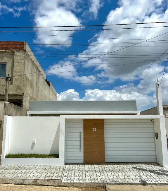 Foto 1 de Casa com 2 Quartos à venda, 100m² em Centro, Parauapebas