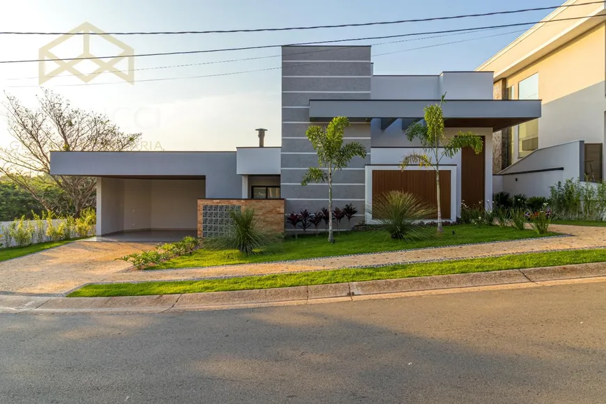 Foto 1 de Casa de Condomínio com 3 Quartos à venda, 240m² em Swiss Park, Campinas