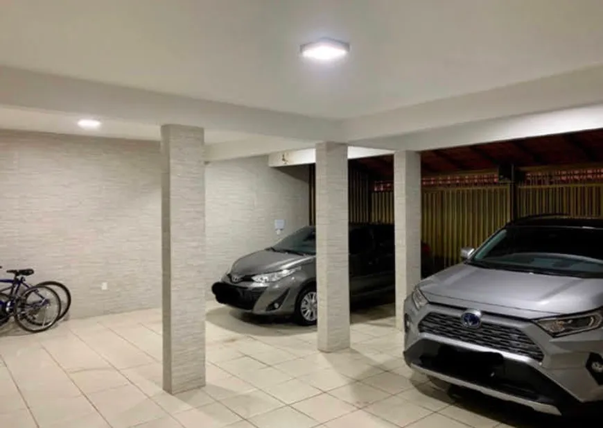 Foto 1 de Sobrado com 3 Quartos à venda, 360m² em Santa Maria, Brasília