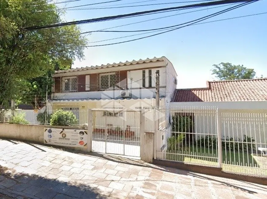 Foto 1 de Casa com 3 Quartos à venda, 300m² em Três Figueiras, Porto Alegre