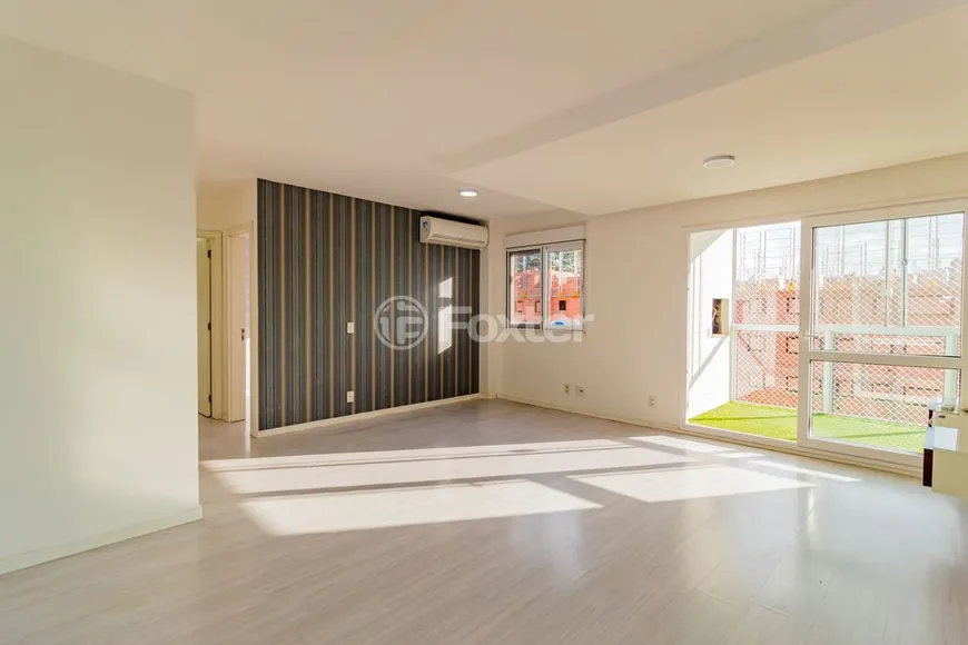 Foto 1 de Apartamento com 2 Quartos à venda, 79m² em Jardim Itú Sabará, Porto Alegre